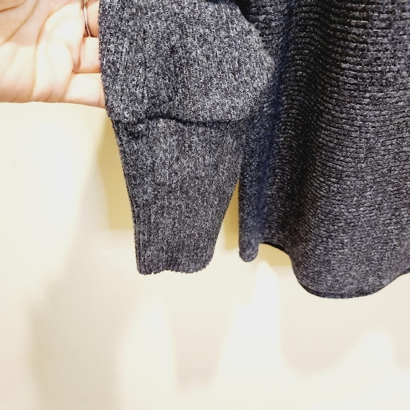 Matty m  Relaxed Fit women's gray sweater size XL - Picture 8 of 9